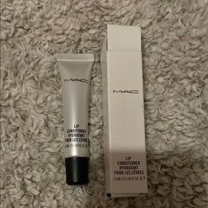 MAC Cosmetics Black and White Lip Balm Gloss